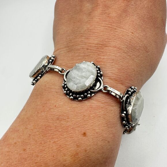 8.25" faceted oval cut moonstone bracelet in sterling silver! - Picture 5 of 10